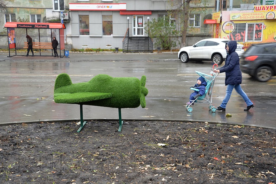 Курган украсили искуственные топиарии. Фото: официальный сайт муниципального образования г. Курган