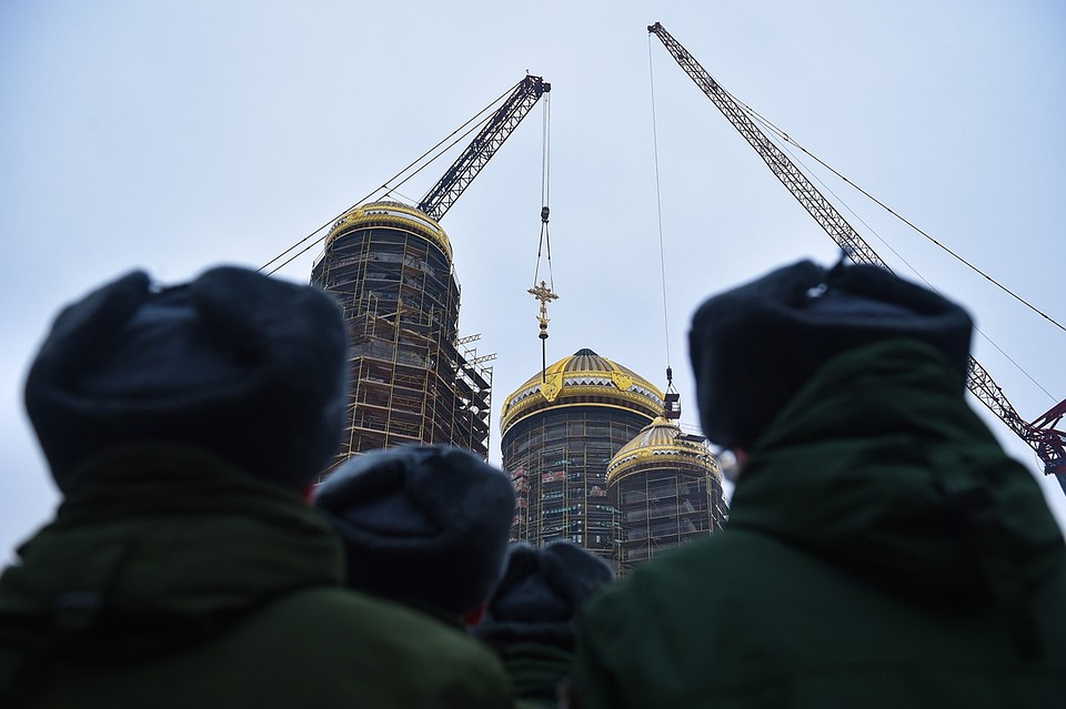 Всего будет установлено шесть крестов. Фото: Минобороны России