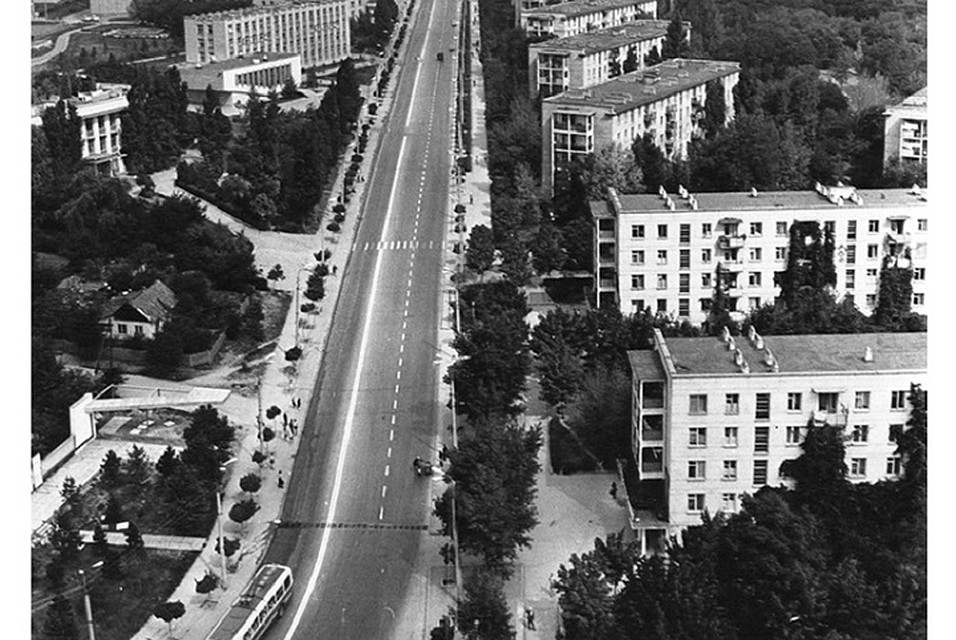 В этом микрорайоне строились только коммерческие объекты, вернее, пристраивались. Фото: соцсети
