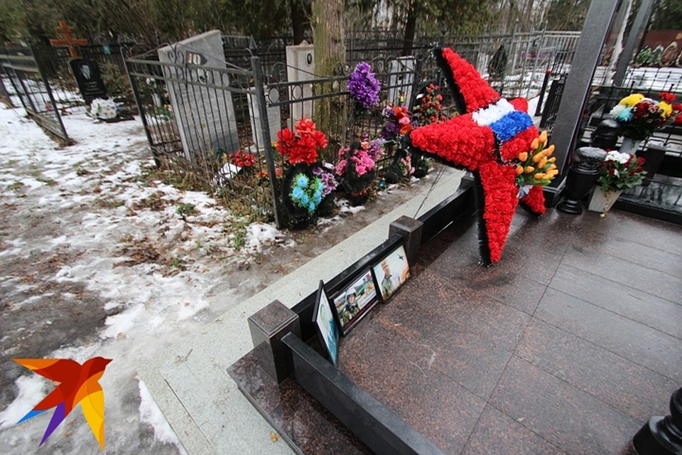 Романа похоронили на Аллее славы Коминтерновского кладбища Фото: Полина СУХАНОВА