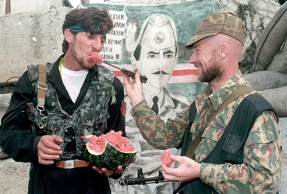 На блок-посту чеченских боевиков. Фото: Владимир ВЕЛЕНГУРИН