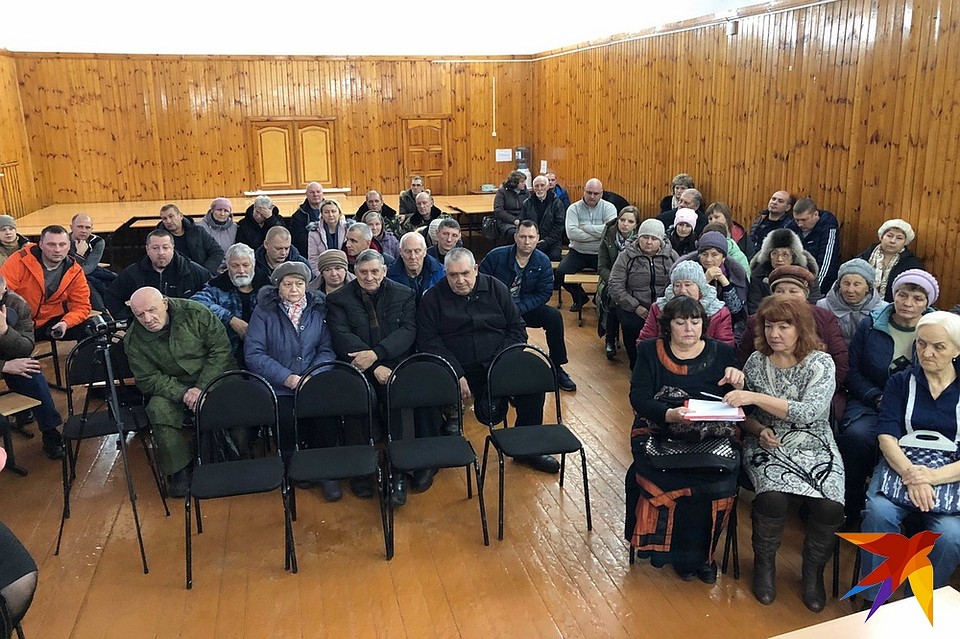 Евгений Беленецкий пообещал жителям Ряжска, что в случае чего приедет к ним даже в новогоднюю ночь. Фото: Павел АВЕРИН