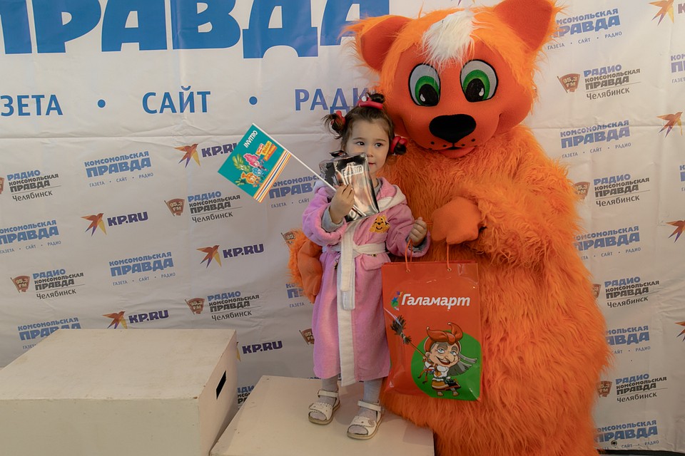 Костюм домохозяйки — очень оригинально! Фото: Андрей АБРАМОВ