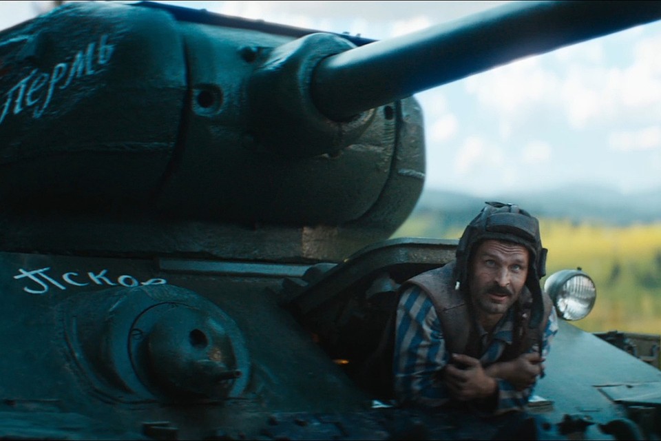 Самым посещаемым фильмом стал «Т-34». Фото: скриншот кадра из фильма