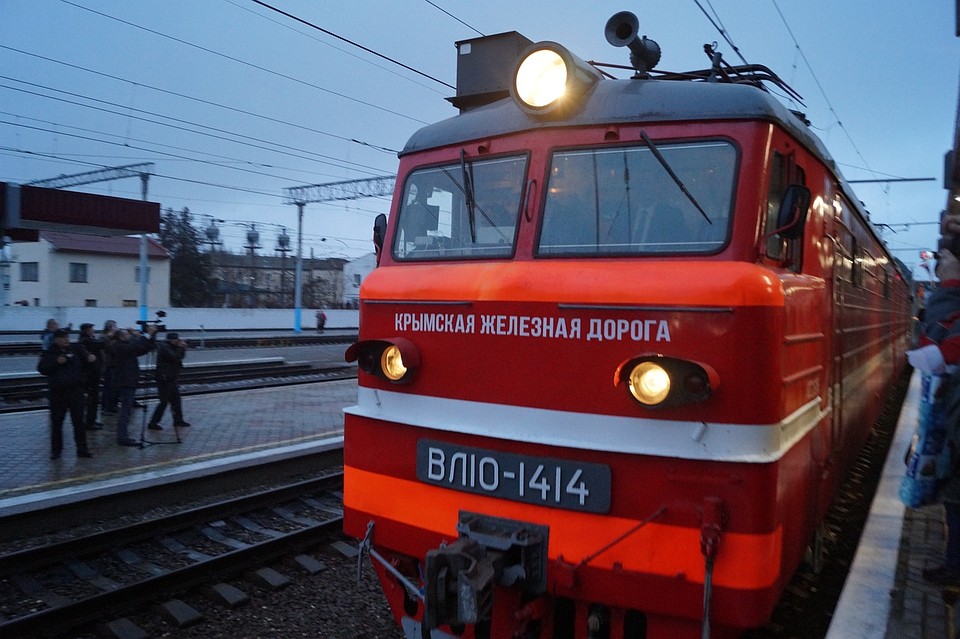 Поезд "Москва-Симферополь" крымчане встречали утром 26 декабря Фото: Анастасия ЖУКОВА
