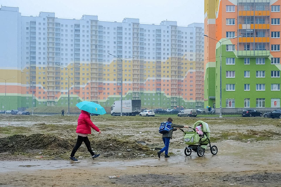 По словам местных экспертов, продление маткапитала - мера хорошая, но недостаточная. Семью нужно поддерживать комплексно. Фото: Артем КИЛЬКИН