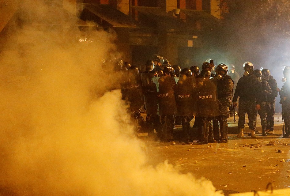 В рядах силовиков также десятки раненых Фото: REUTERS