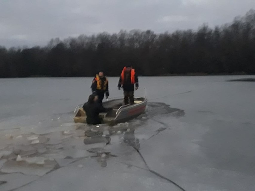 ЧП случилось в микрорайоне Волокно Фото: ГУ МЧС России по Курской области.