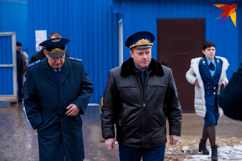 Начальник регионального СК Анатолий Щуров озвучил официальную версию произошедшего - взрыв паров лакокрасочных покрытий Фото: Вячеслав КОВАЛЕНКО