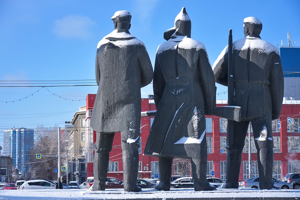 Белый снег добавил контраста. Фото: Алена МАРТЫНОВА