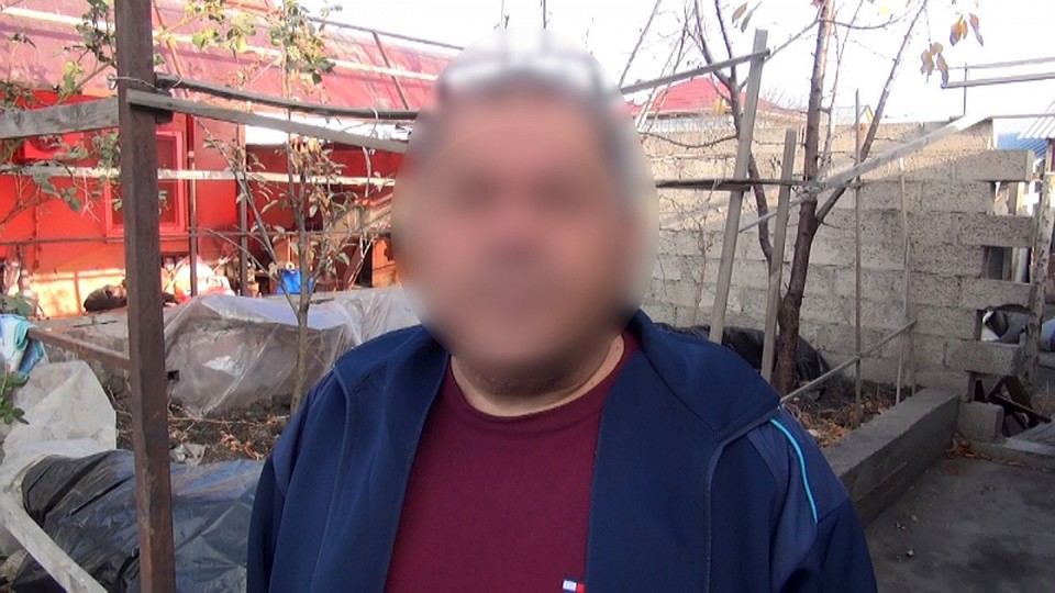 Кроме того, этот "бизнесмен" воровал газ для своей коптильни. Фото ГУ МВД по Астраханской области.