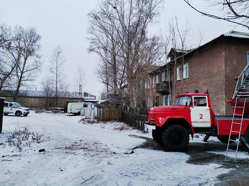 Пять человек увезли в больницу Фото: ГУ МЧС по Красноярскому краю