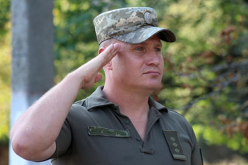 Артем Богомолов возглавил бригаду прошлой весной после того, как Порошенко снял предшественника - личный состав на выборах предпочел голосовать за Зеленского. Фото: facebook.com/72.brigade.best