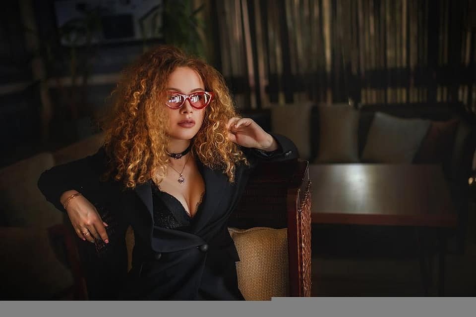 Ольга на Кипре уже известная певица. Фото: @natalicyprus