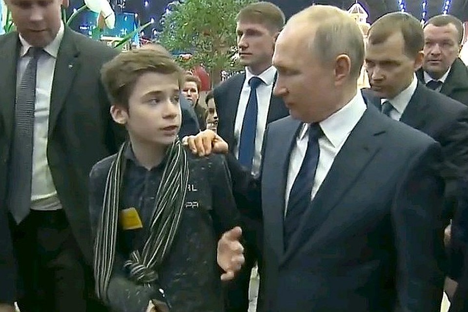 “Пожалуйста, помогите, как сделать так, чтобы я вернулся домой к бабуле?”: 14-летний Миша пробился к президенту