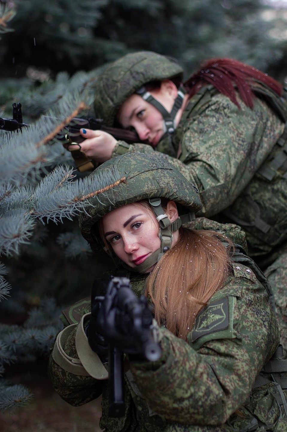 Десантница из Новороссийска не только хороша собой, но и метко стреляет. Фото: Департамент информации и массовых документаций Министерства обороны РФ