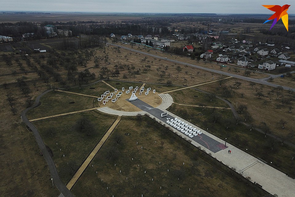 Мемориал расположен в деревне Красный Берег. Фото: Павел МИЦКЕВИЧ