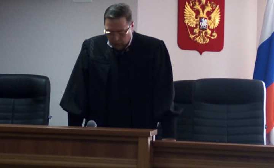 Судья Борис Власов не посчитал нужным менять решение коллег из Ленинского района. Фото: Юрий КОЗЛОВ