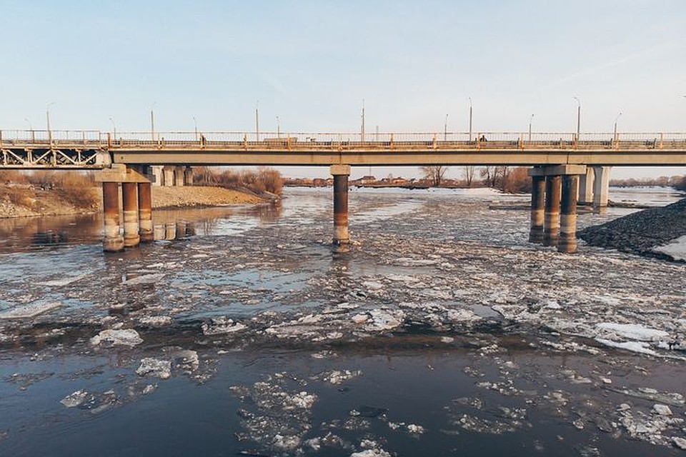 Движение льда по воде завораживает. Фото: stasrazhev
