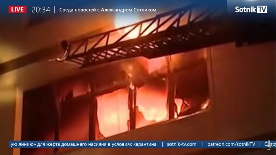 Кадр из видео Сотника — выбитые окна. Картинка выдернутая из интернета, к «Вектору» отношения не имеет. Фото: Sasha Sotnik/https://www.youtube.com/