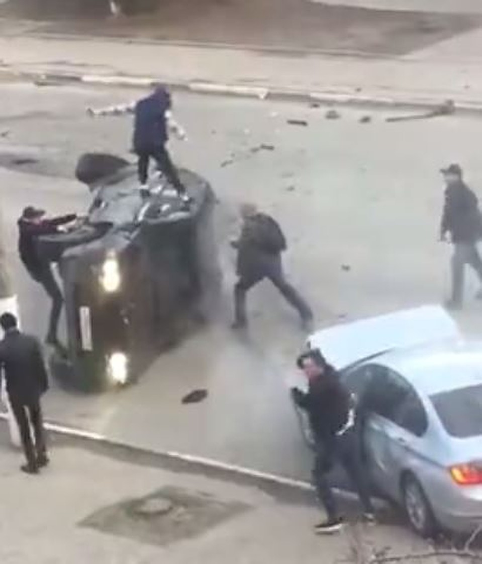 Кадр из видео из группы "Подслушано автомобистов Владимир"
