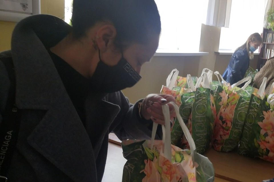 Наборы выдают только родителям или законным представителям ребенка. Фото: Юлия АНДРИЕНКО