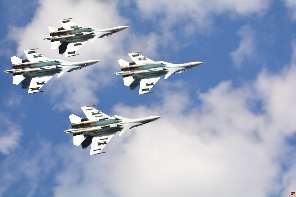 Военная авиация пройдет парадным строем над Волгоградом 9 мая 2020. Фото: Инна ШЕРЕМЕТЬЕВА