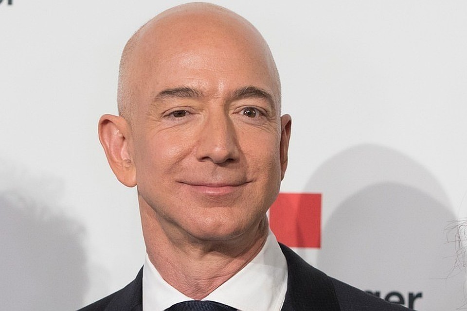 Основатель Amazon Джефф Безос считается богатейшим человеком в современной истории. Фото: GLOBAL LOOK PRESS