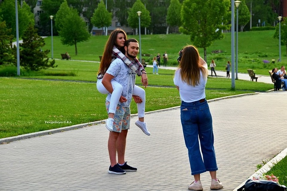 Молодости любая погода в радость. Фото: Евгении Карпачевой