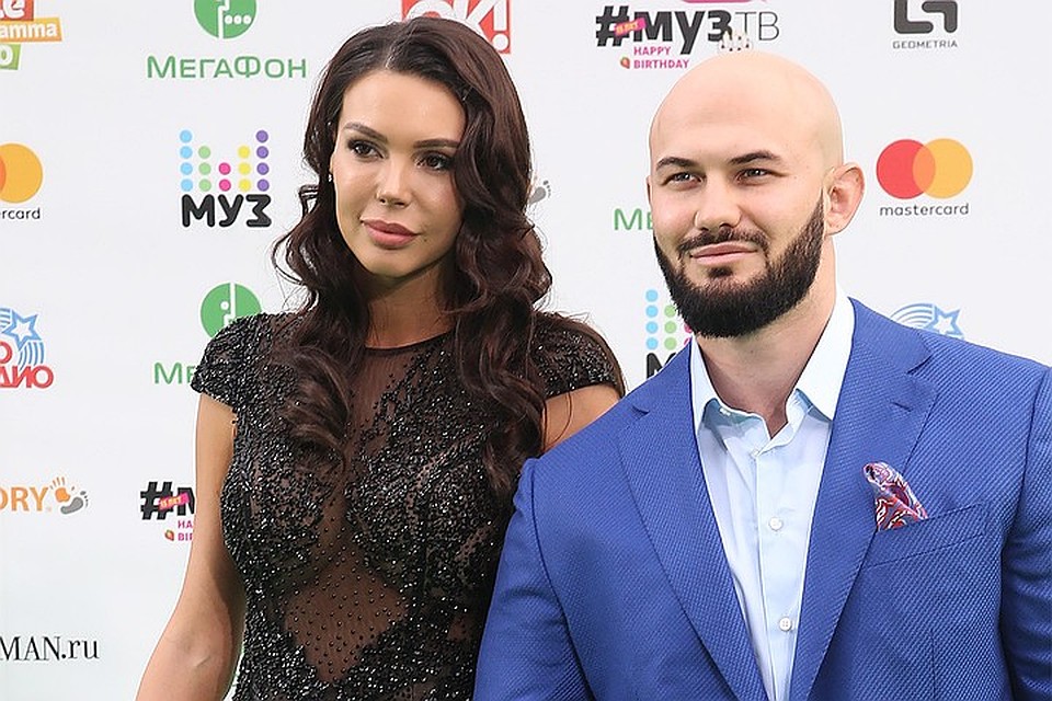 Пока еще законная жена Джигана на откровениях о разладе с мужем умножила аудиторию своего Инстаграма Фото: Борис КУДРЯВОВ