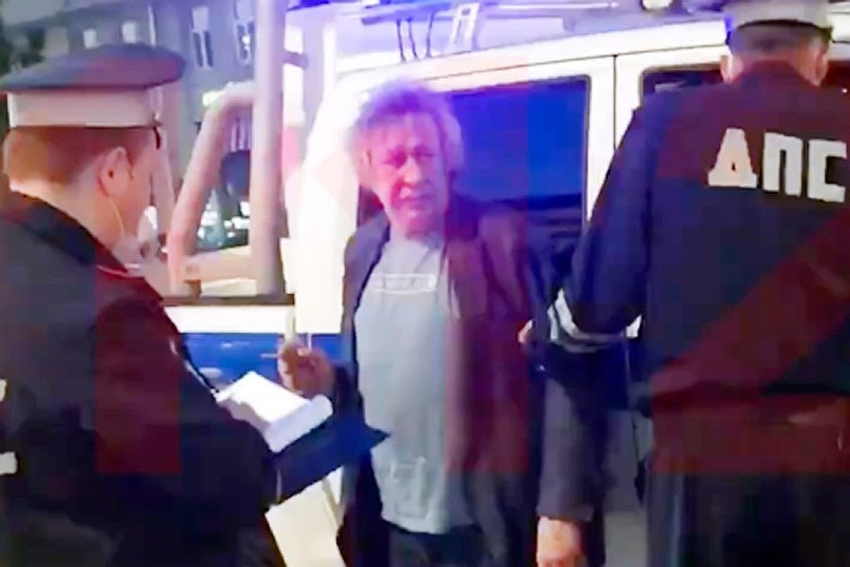 После смертельного ДТП, которое вечером в понедельник, 8 июня в Москве устроил народный артист Михаил Ефремов, все снова заговорили об ужесточении наказания за пьяную езду.