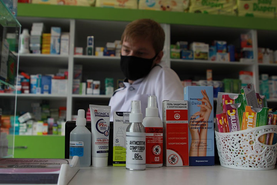 Специалисты советуют следить за личной гигиеной и обрабатывать руки антисептиками. Фото: Юлия ПЫХАЛОВА