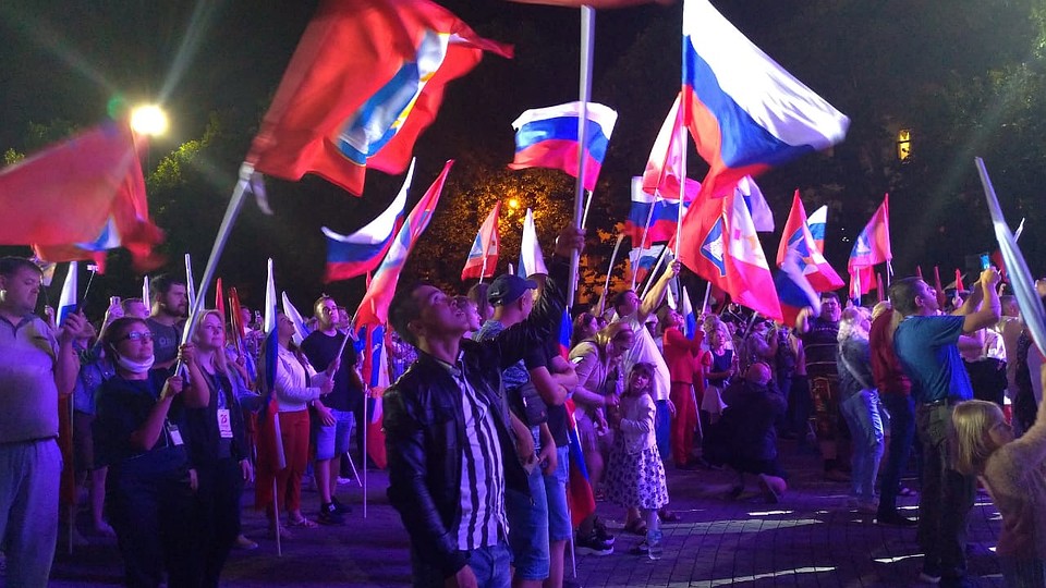 Севастопольцы никогда не сомневались, что их город -часть России Фото: Петр Шувайников