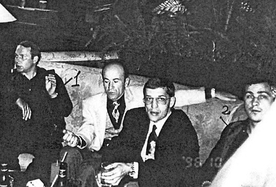 Фото Прайм. Крайм. Слева направо: воры в законе Юрий Пичугин (Пичуга), Резо Бухникашвили (Пецо), Герман Ложенцов (Гера Горьковский) и Владимир Вагин (Вагон). 19 октября 1996 года, Сочи