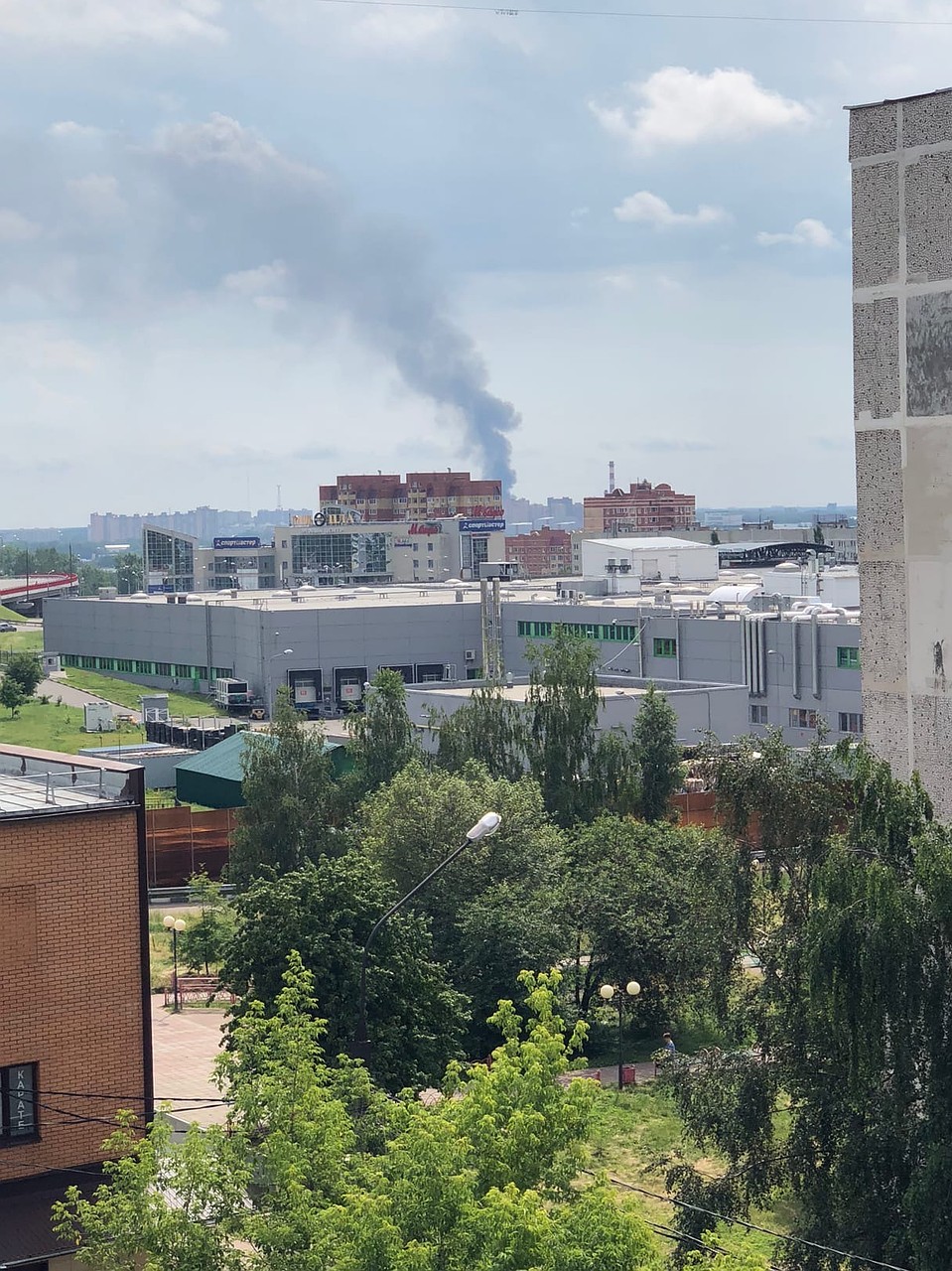 Оказалось, На территории военной части происходило контролируемое сжигание мусора. Фото: Денис Гришкин Фото: СОЦСЕТИ