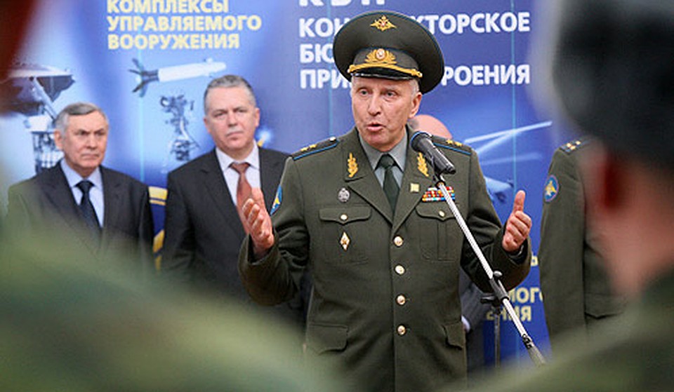 По словам заместителя Главкома ВВС РФ по ПВО генерал-лейтенанта Сергея Разыграева, С-500 будет способен сбивать ракеты в ближнем космосе и таким образом станет элементом стратегической противоракетной обороны. Фото: РИА Новости
