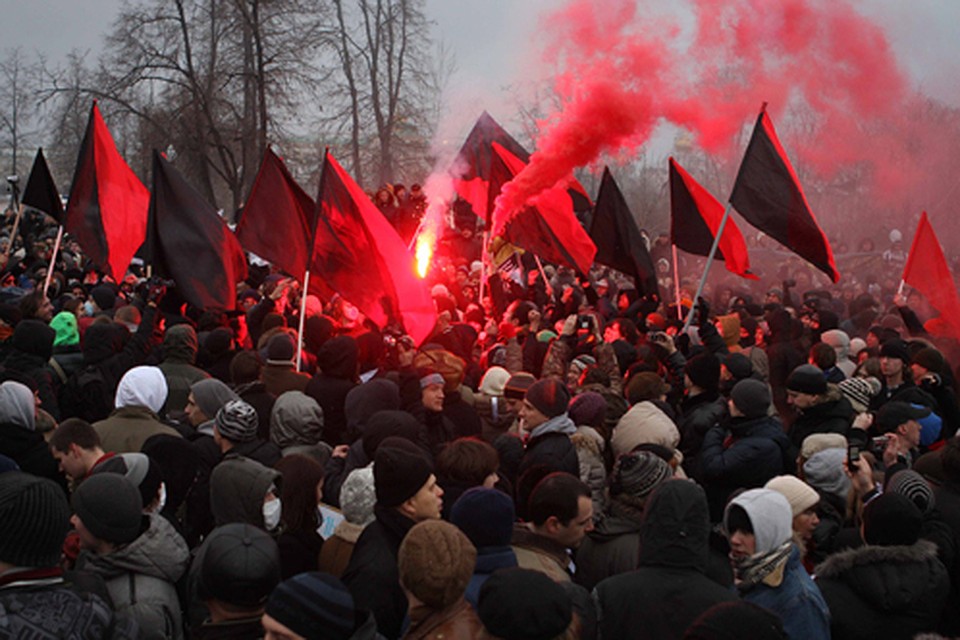 Смотрите фоторепортаж: Москвичи митингуют против итогов выборов в Госдуму