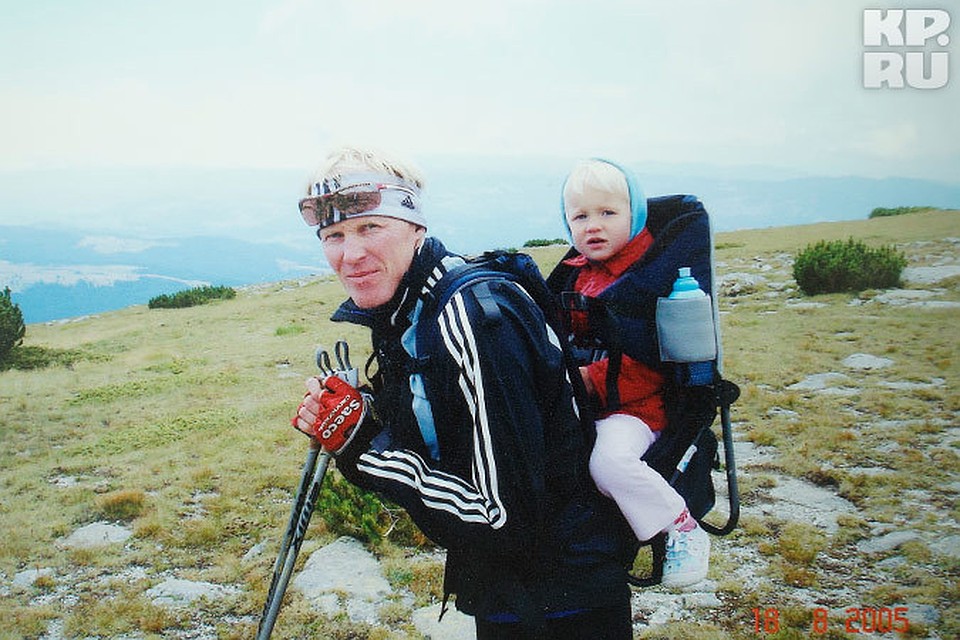 Дочери с папой объездили полмира. Лиза в Австрии, 2006 год.