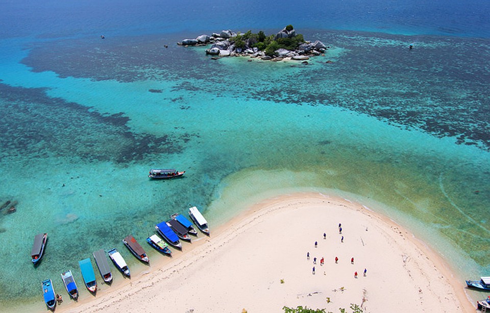 Вид со старого маяка, Lengkuas island Фото: Наталья АНТОНОВИЧ