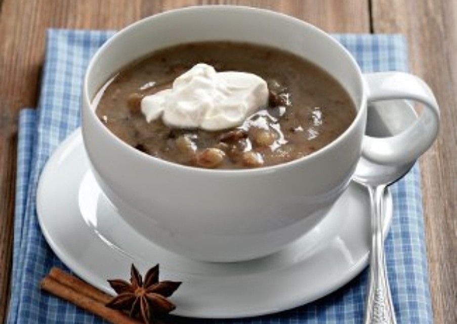 Супный хлеб с сухофруктами готовится долго, но получается вкусным