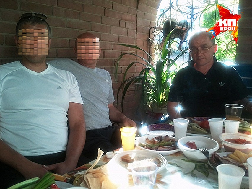 Посиделки в беседке.