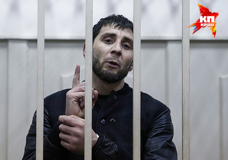 Этот жест ассоциируется с показательно религиозной кавказской молодежью и с боевиками. Фото: REUTERS