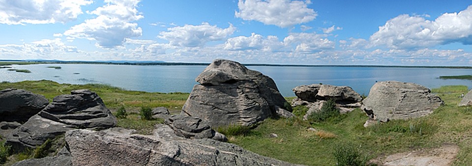 Древний мегалитический комплекс Большие Аллаки. Фото - Николай Субботин