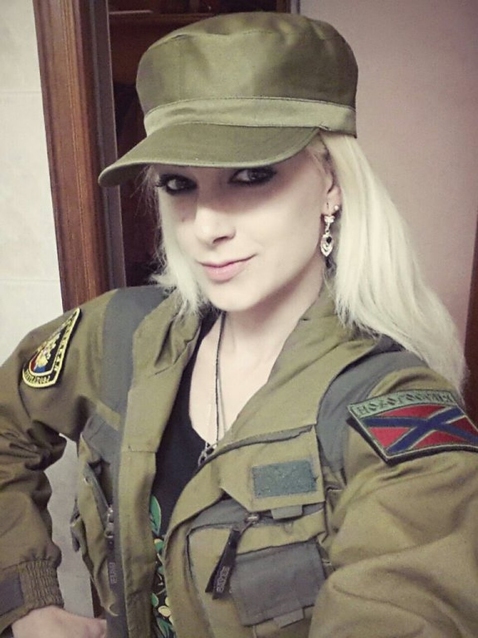 Наталья Хим, уехала несколько месяцев назад на Донбасс и вступила в ополчение ДНР. Фото: vk.com/bodrova88