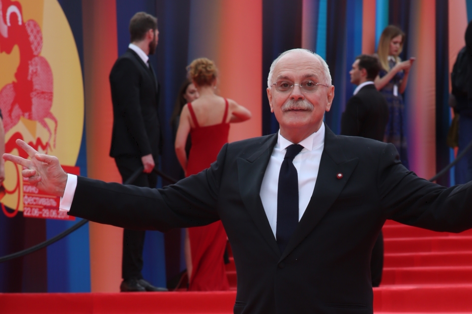 Лучшие фильмы Никиты Михалкова: от «Жестокого романса» до «Утомленных солнцем»