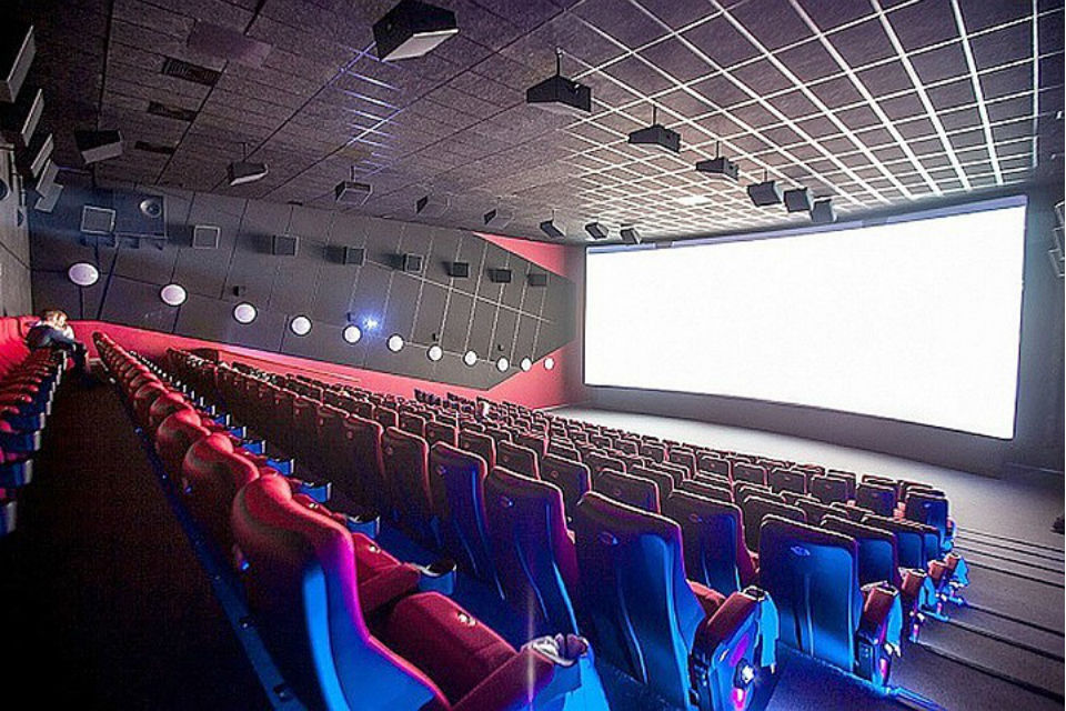 Театрам и кинозалам Москвы разрешили пускать не более 25% возможного числа зрителей