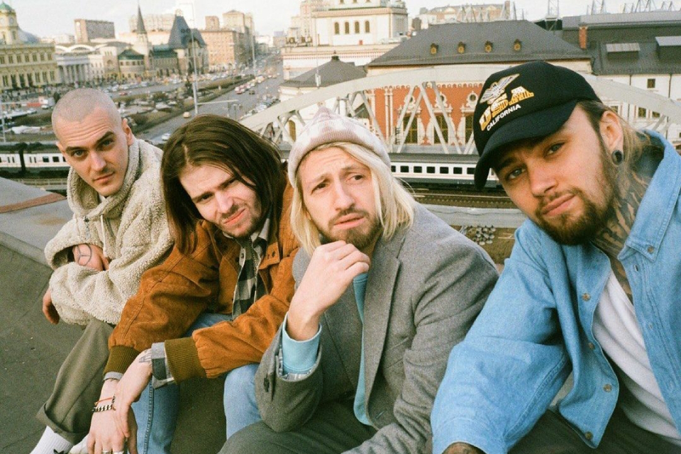 Прыжок выше головы и «гендиректор Кипелов»: Группа «Нервы» выпустила долгожданный альбом «7»