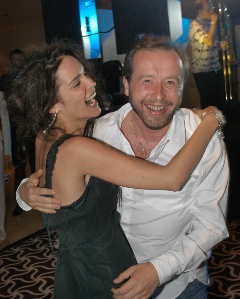 Жетілген порно олардың сүйкімділігін көрсетеді