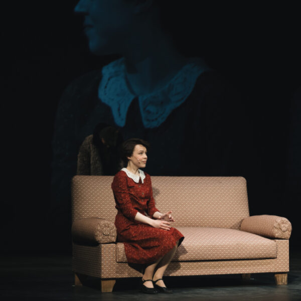 Спектакль «Таня» театра на Бронной