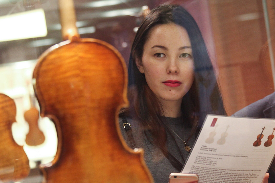 15 лучших музыкальных магазинов в Москве